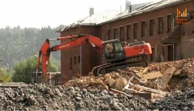 В Кузбассе решили демонтировать школу, в которой рухнула стена