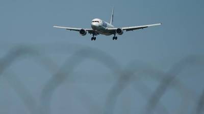 Самолет «Авроры» сел в Хабаровске из-за технической неисправности