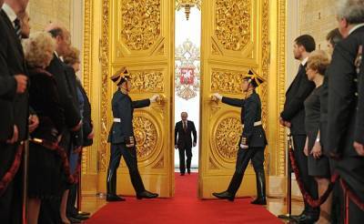 Лукашенко предрек уход Путина из власти