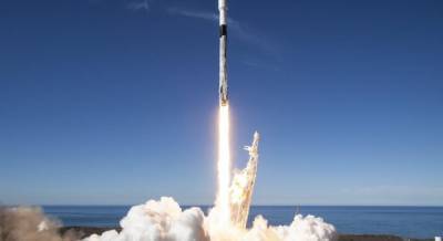 SpaceX запустила на орбиту новую партию интернет-спутников Starlink (видео)