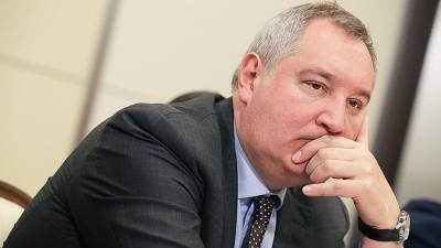 Рогозин рассказал о споре с Минфином о необходимости высадки на Луну
