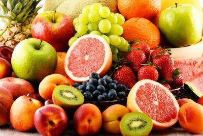 Врач порекомендовал не увлекаться большим количеством фруктов на отдыхе
