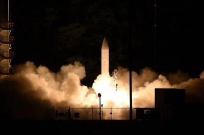 Испытания гиперзвукового ракетного блока из США показали на видео