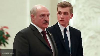 Пользователи Сети считают, что сыну Лукашенко рано идти в политику