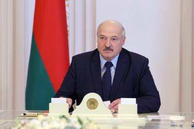 Лукашенко заявил о сигнале Украины о "проникновении боевиков"