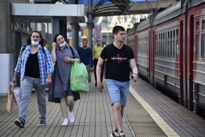 Более двух тысяч предупреждений получили пассажиры электричек за проезд без масок в Подмосковье