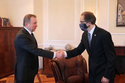 Глава МИД Белоруссии встретился с новым послом США