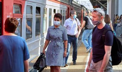 "Безмасочных" пассажиров Подмосковья за три дня оштрафовали на миллион рублей