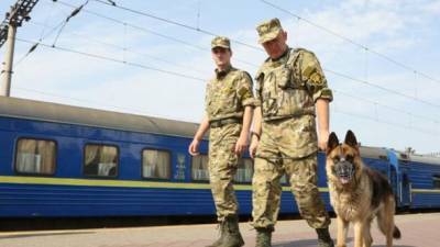 В поездах будет военизированная охрана и "провокаторы": Укрзализныця разработала план усиления безопасности