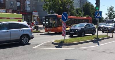 На перекрёстке ул.Гайдара — Согласия автобус сбил двоих детей