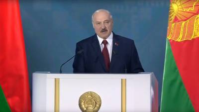 Лукашенко предложил кровь своим противникам