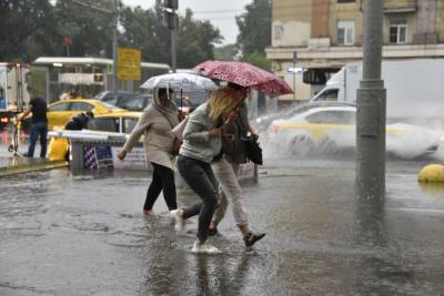 Синоптики заявили о дождливом конце августа в Москве