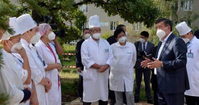 В Киргизии зарплаты медикам повысят за счет легализации средств из теневой экономики