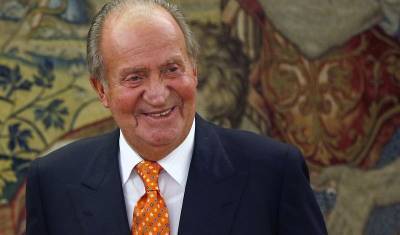 Бывший король Испании, обвиняемый в коррупции, поселился в роскошном отеле