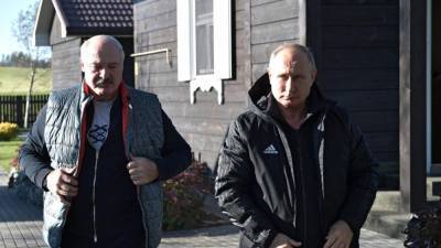 Путин позвонил Лукашенко, чтобы обсудить задержание 33 россиян в Белоруссии