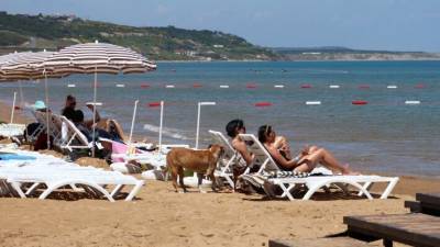 Турция спасает экономику за счет туристов во время нового всплеска COVID-19