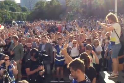Диджеев в Минске арестовали на 10 суток за песню Цоя на городском мероприятии