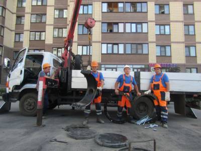 Специалисты «РВК-Воронеж» установили ремонтную муфту нового поколения.