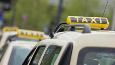 Замена лицензий патентами и обязательное страхование пассажиров: Мининфраструктуры предлагает проект закона о работе таксистов