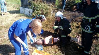 Сотрудники МЧС спасли из горящей бани жителя Семенова
