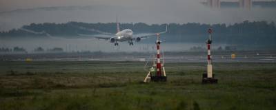 Самолет SSJ-100 подал сигнал тревоги во время полета из Ставрополя в Москву
