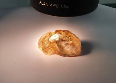 Самый крупный цветной алмаз в истории России добыли в Якутии