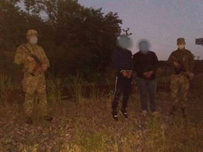 На границе с РФ задержали азербайджанца с проводником