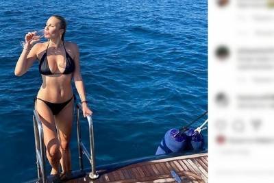 Елена Летучая попала на видео с горячими танцами на яхте