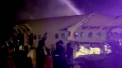 Дипломаты выясняют, пострадали ли россияне при ЧП с самолётом в Индии - russian.rt.com - Россия - Индия - Кожикод