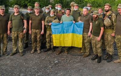 Зеленский: Украина выполняет условия по Донбассу