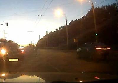 Появилось видео наезда на велосипедиста на Московском шоссе