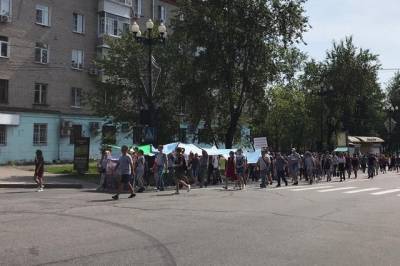 В Хабаровске митингующие снова перекрывали дороги