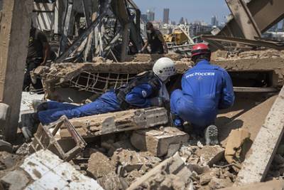 Российские спасатели извлекли из-под завалов тело еще одного погибшего в Бейруте