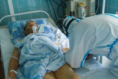 Еще 4 больных скончались в Новосибирске от COVID-19, одному всего 40 лет