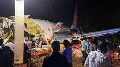 Авария самолета в Индии: число жертв возросло