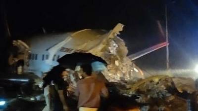 Касым-Жомарт Токаев выразил соболезнования народу Индии в связи с авиакатастрофой