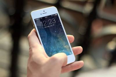 Китайцы откажутся покупать iPhone после американских санкций против соцсетей