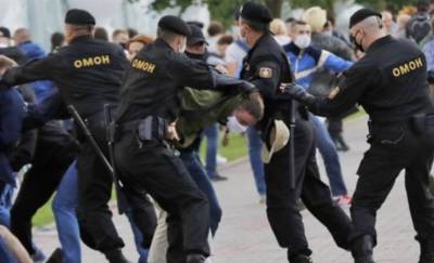 Amnesty International передала в МВД Беларуси 11500 подписей с требованием соблюдать права мирных протестующих
