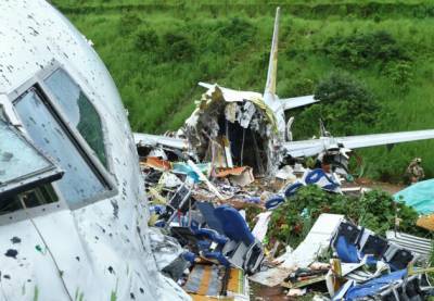 Авиакатастрофа в Индии: 20 погибших, найдены «чёрные ящики»