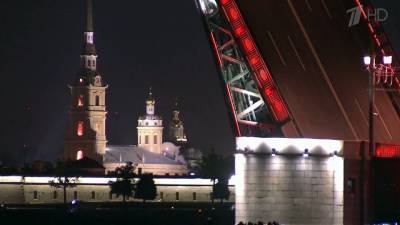 В Санкт-Петербурге стартовал фестиваль под открытым небом «Опера всем»