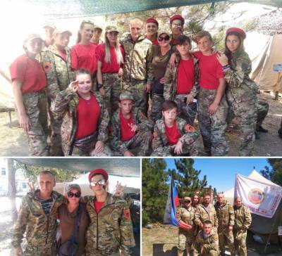 Террористы «ДНР» поставили под свои флаги детей в форме «Юнармии». ФОТО