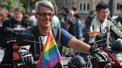 Полиция Варшавы задержала 48 участников переросшей в потасовку ЛГБТ-акции
