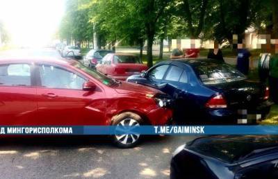 В Минске пьяный водитель повредил несколько припаркованных авто