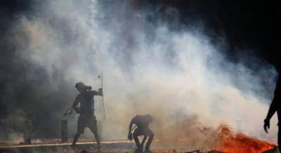 ​​В Бейруте начались столкновения с полицией: в ход пошли слезоточивый газ и камни (фото, видео)