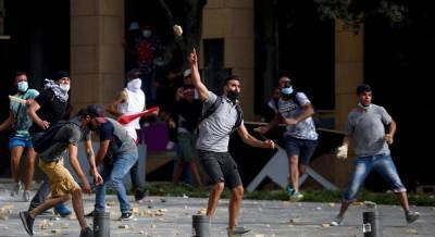 Столкновения в Бейруте: протестующие заняли здание МИД