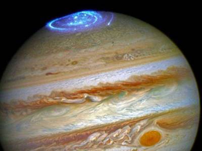 Ученым удалось разгадать причину загадочных гроз на Юпитере