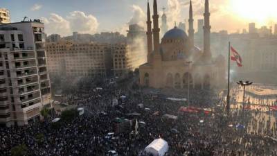 В Бейруте вспыхнули массовые протесты, захвачено здание МИД