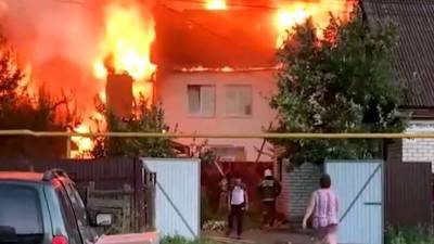 Крупный пожар в центре Самары оставил без жилья 47 человек