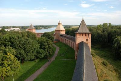 В Великом Новгороде ученые обнаружили следы храма XIV века