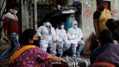 Число случаев коронавируса в Индии превысило 2,1 млн